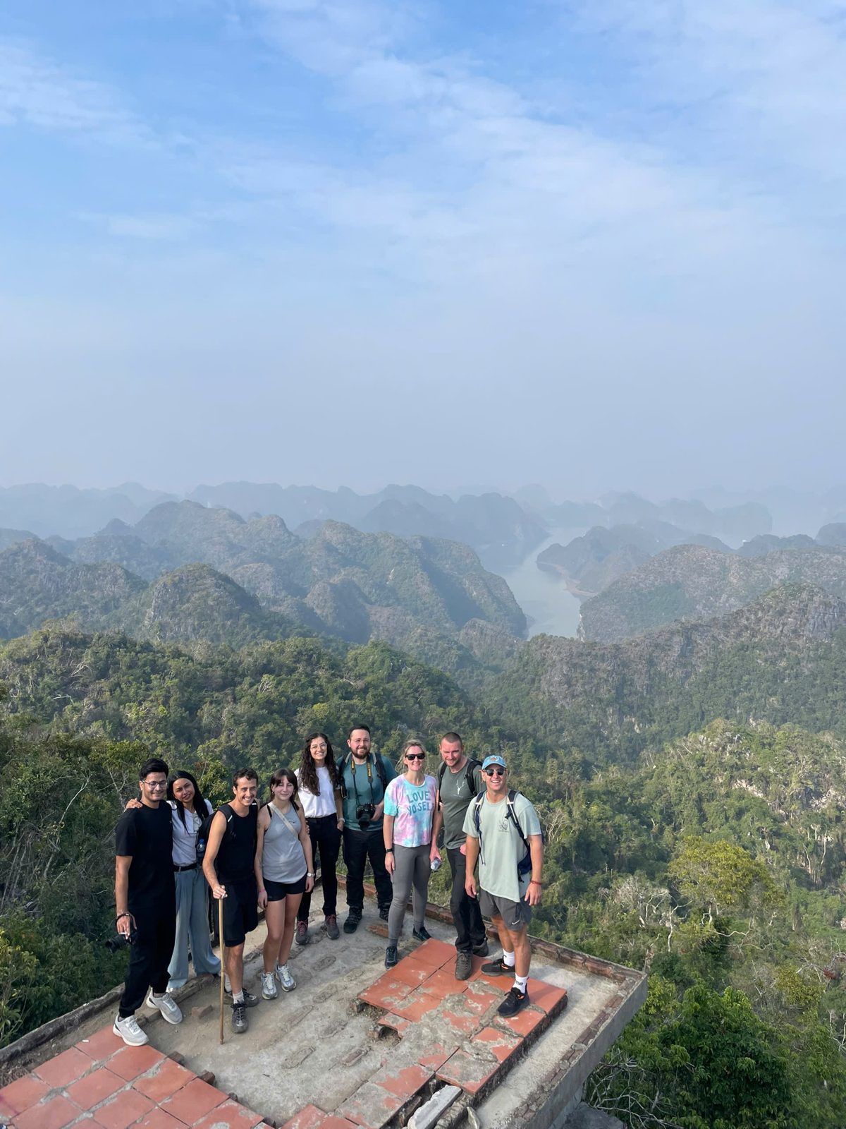 Group of travellers on the Ngu Lam Peak platform, Cat Ba National Park